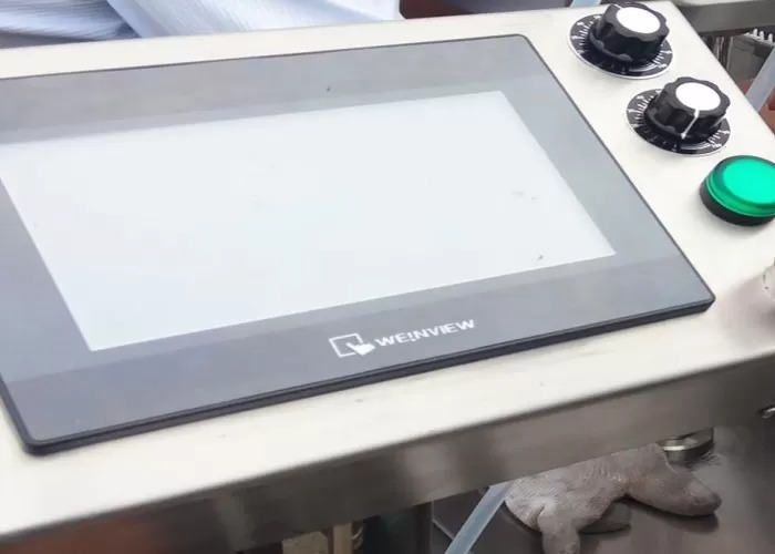 Electronic Liquid Filling Machine With Siemens Touch Screen Interface