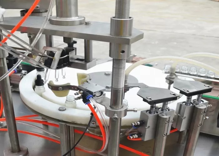 Servo Motor Dropper Bottle Filling Machine